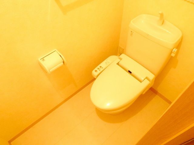 トイレ　★ウォシュレット★