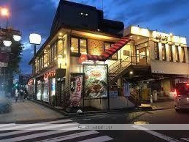 飲食店　ビッグボーイ成増店（飲食店）まで73m