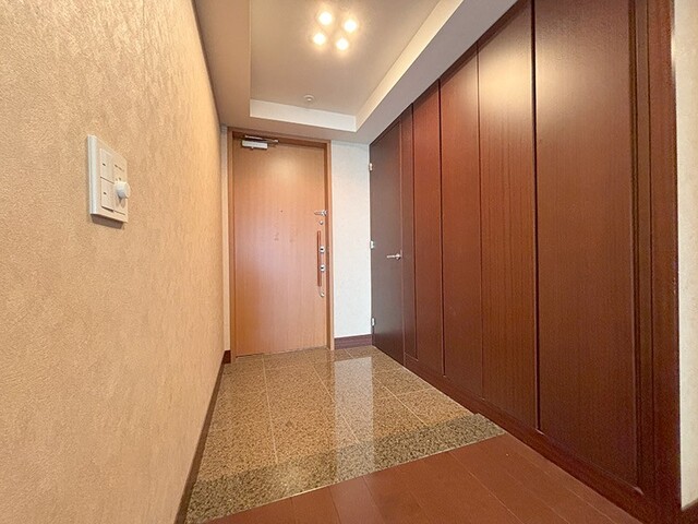 玄関　※写真は同タイプ住戸です。