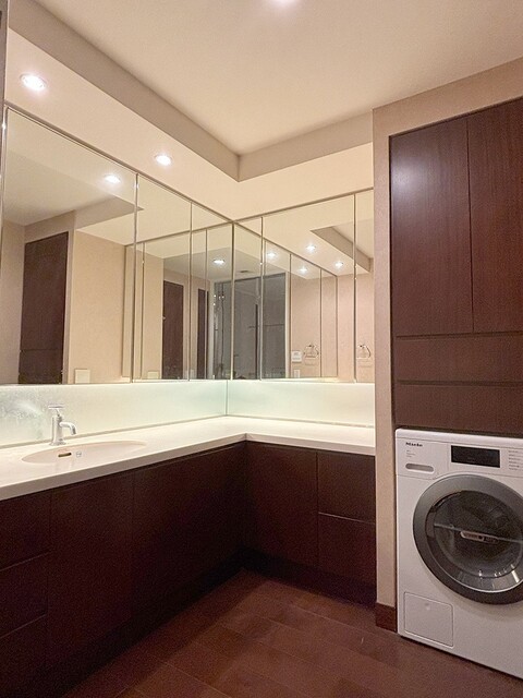 洗面設備　※写真は同タイプ住戸です。