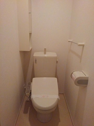 トイレ　落ち着いたトイレです