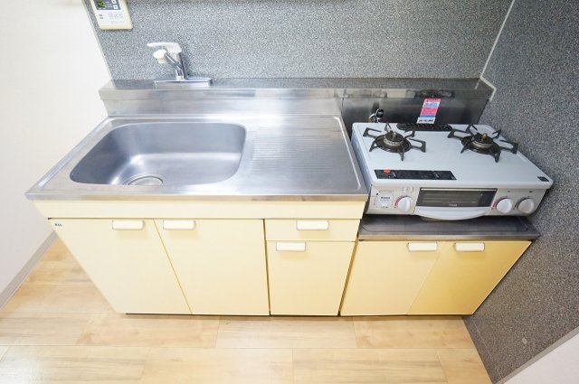 東急田園都市線 藤が丘駅 徒歩4分 6階建 築57年のキッチン写真