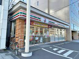 コンビニ　セブンイレブン札幌南1条西11丁目店（コンビニ）まで215m