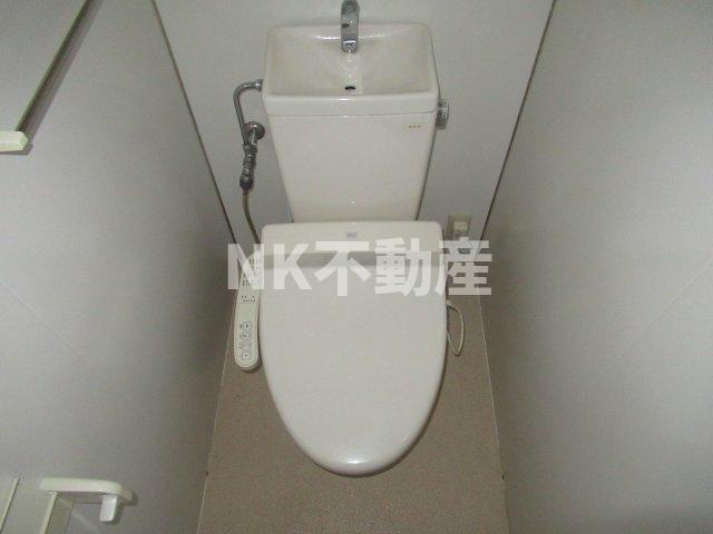 トイレ　落ち着いたトイレです