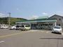 コンビニ　ファミリーマート高知介良店（コンビニ）まで378m