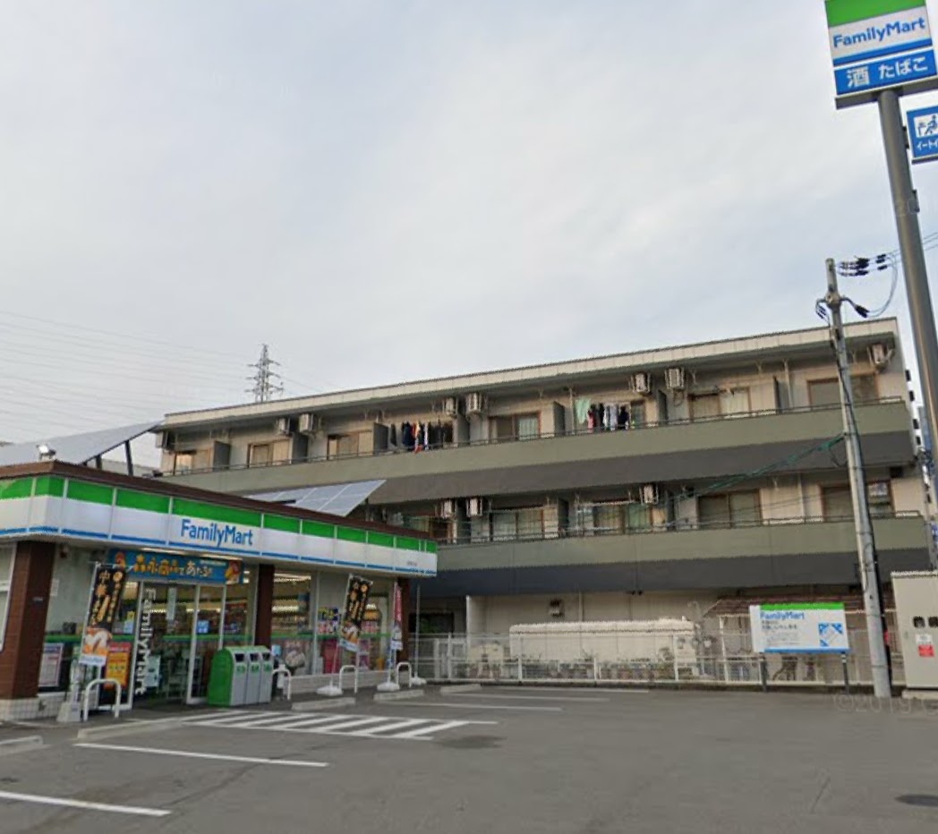 コンビニ　ファミリーマート東大阪今米一丁目店（コンビニ）まで252m