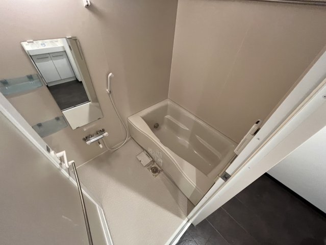 バス・シャワールーム　ヴァリエ東別院