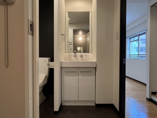 洗面設備　ヴァリエ東別院