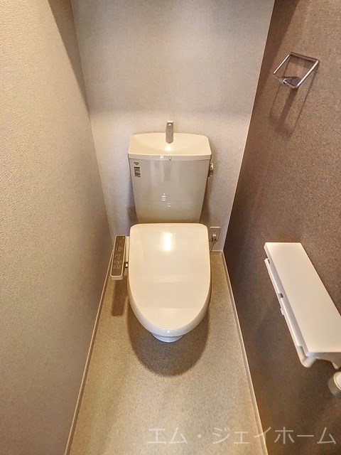 【メゾン・ド・ジュネスIIのトイレ】