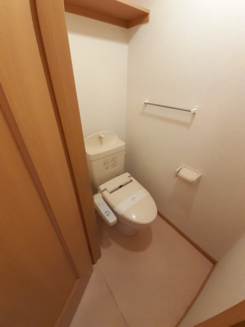 【さぬき市長尾西のアパートのトイレ】