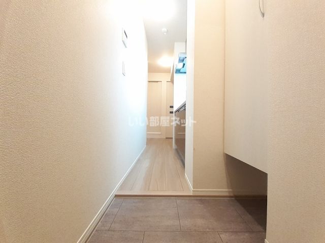 【平塚市高浜台のアパートの玄関】