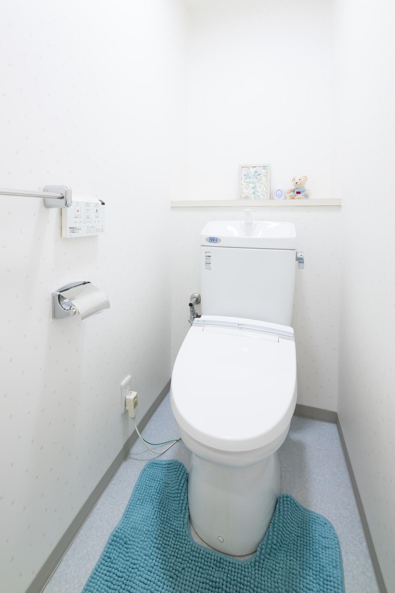 トイレ　ウオッシュレット完備です。