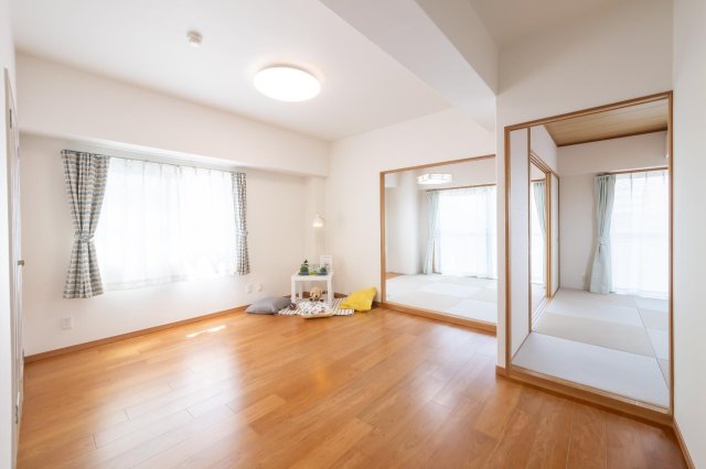 居室・リビング　明るく開放的なリビング