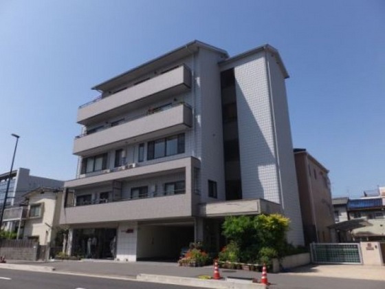 広島市南区東雲本町のマンションの建物外観
