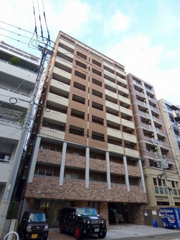 【エンクレスト舞鶴の建物外観】