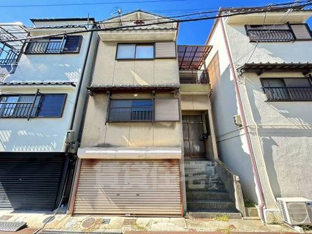 布市町3丁目貸家の建物外観