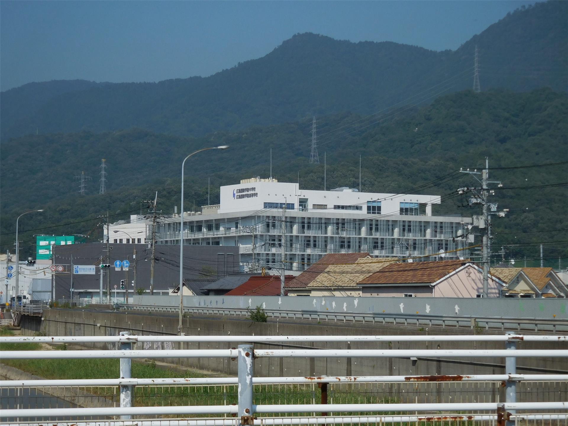 【安芸郡海田町稲葉のアパートの高校・高専】