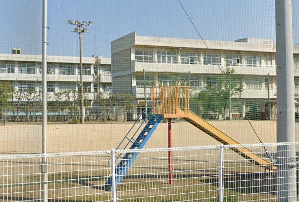 【サンセール垂水の小学校】