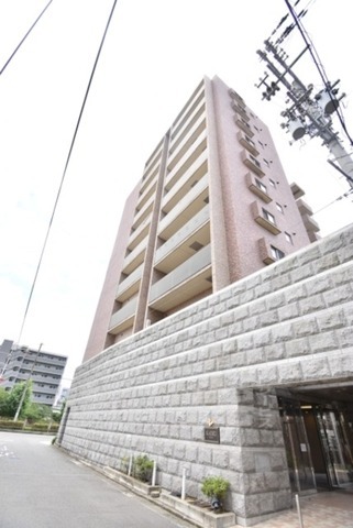 【堺市堺区栄橋町のマンションの建物外観】