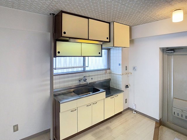 キッチン　2025年11月撮影※現況を優先します。