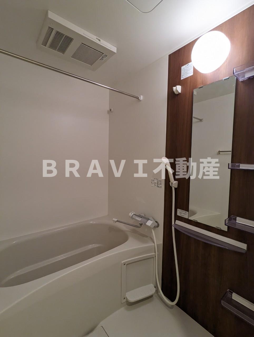 バス・シャワールーム　【セレニテ堺筋本町プリエ】ゆったり過ごせるお風呂です