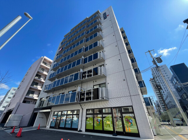 建物外観　中央区北１条西「ＣＯＭ`Ｓ　ＲＥＳＩＤＥＮＣＥ　鳥居前」