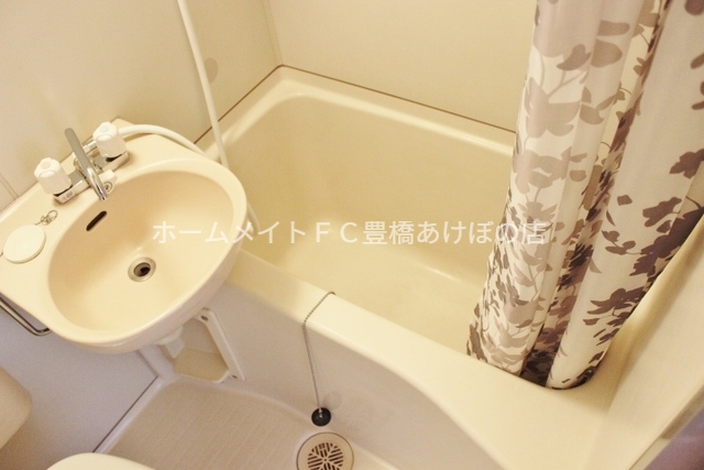 バス・シャワールーム　同型別部屋写真