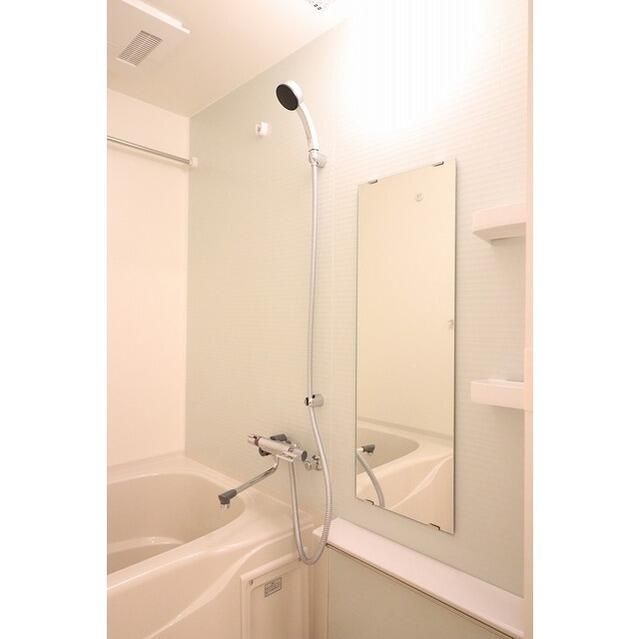 バス・シャワールーム　日々の疲れを癒すお風呂付です