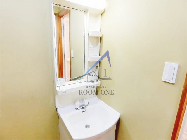 洗面設備　洗面台です。