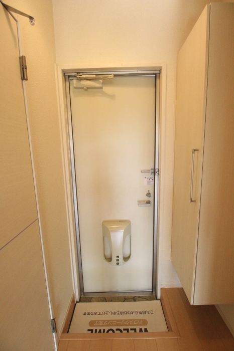 玄関　シューズボックス付きの玄関です☆