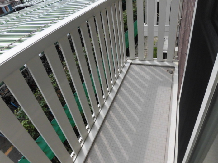 バルコニー　陽当たり良好なバルコニーです♪