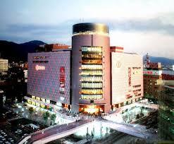 ショッピングセンター　セントシティ（ショッピングセンター）まで580m