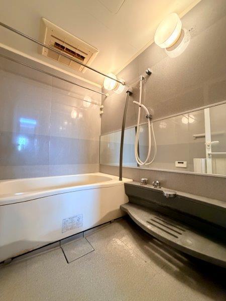 バス・シャワールーム　浴室／浴室乾燥暖房、追炊き機能あり