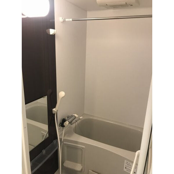 バス・シャワールーム　きれいなお風呂です