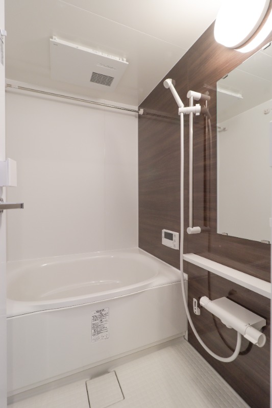 バス・シャワールーム　図面と現状に相違がある場合には現状を優先