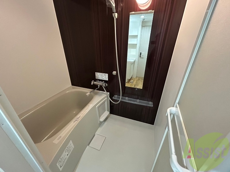 バス・シャワールーム　ユニットバスです。疲れを癒すのに欠かせませんね！