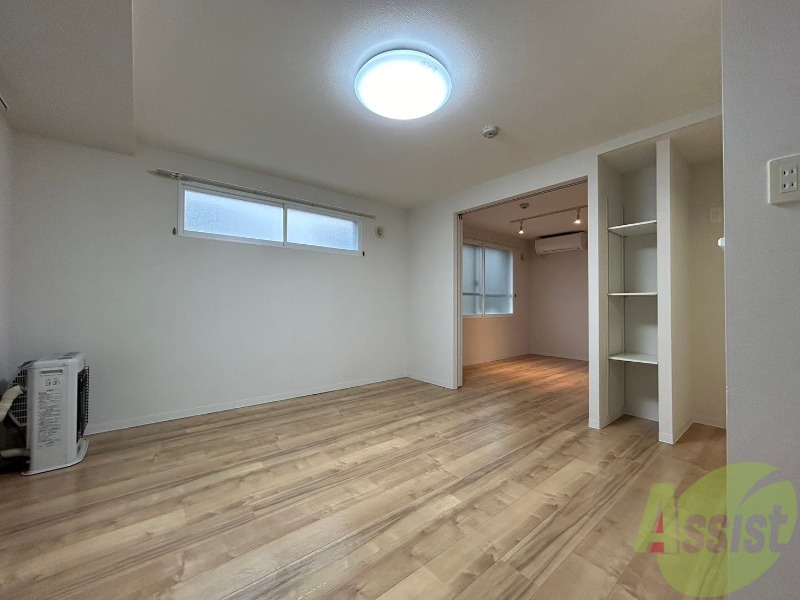 居室・リビング　広くてキレイなお部屋が広がっていて、充実した生活が送れそう。