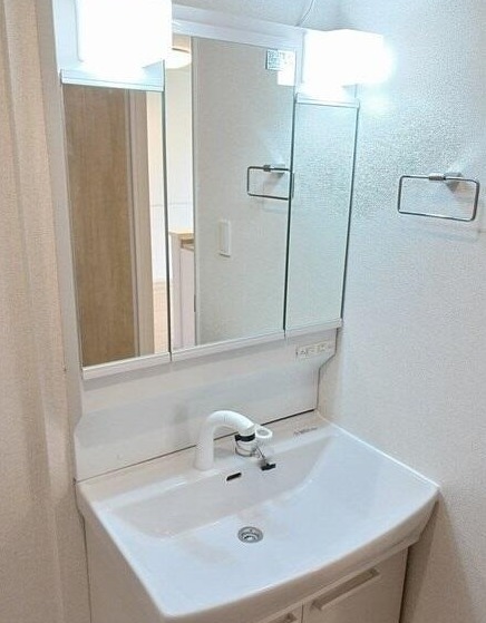 洗面設備　同仕様