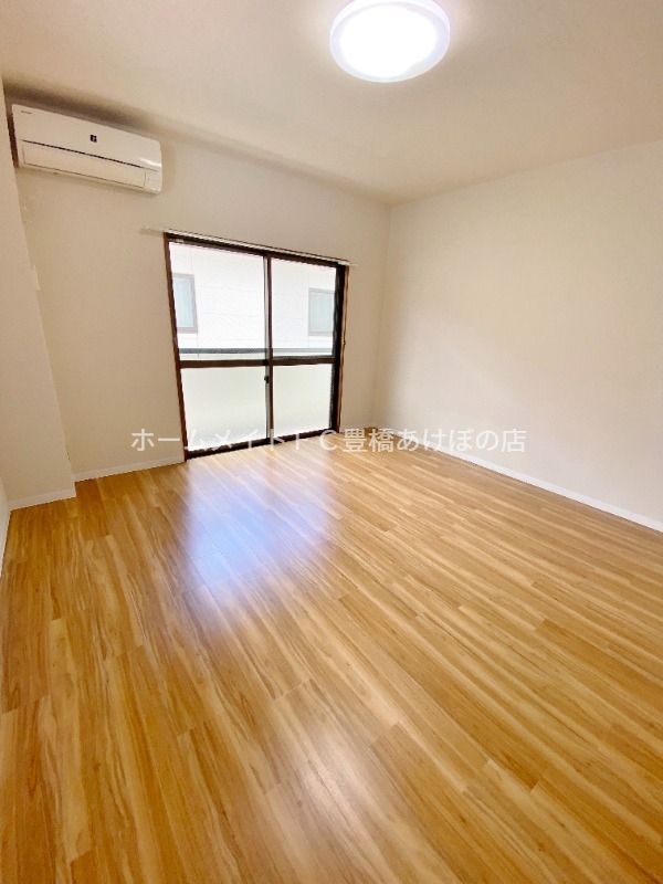 居室・リビング　同型別部屋写真