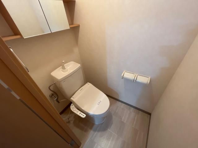 トイレ　トイレ