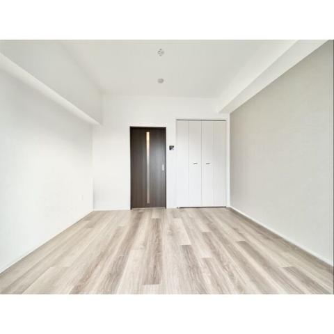 居室・リビング　室内