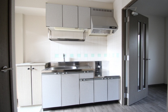 キッチン　※別部屋の写真です