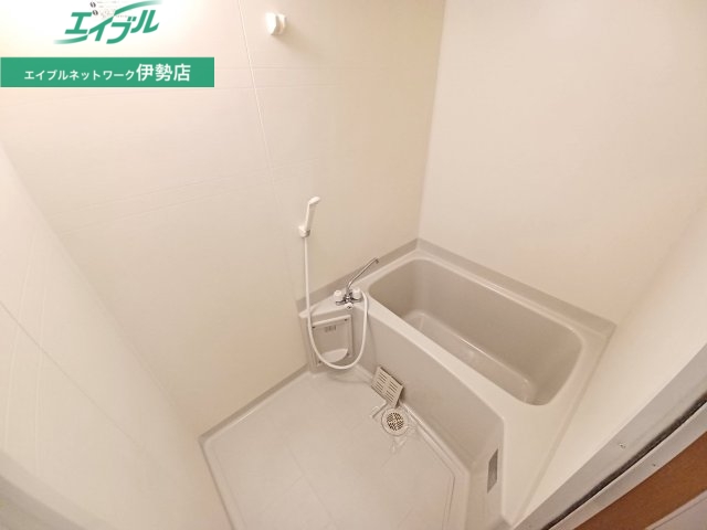 バス・シャワールーム　同一物件別部屋の写真です