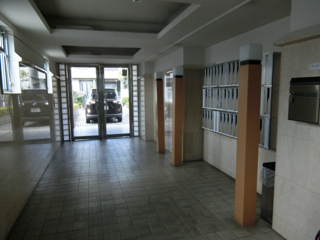 エントランス　エントランス