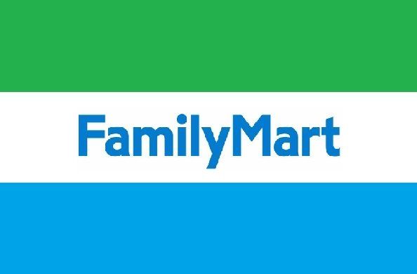 コンビニ　ファミリーマート（コンビニ）まで490m