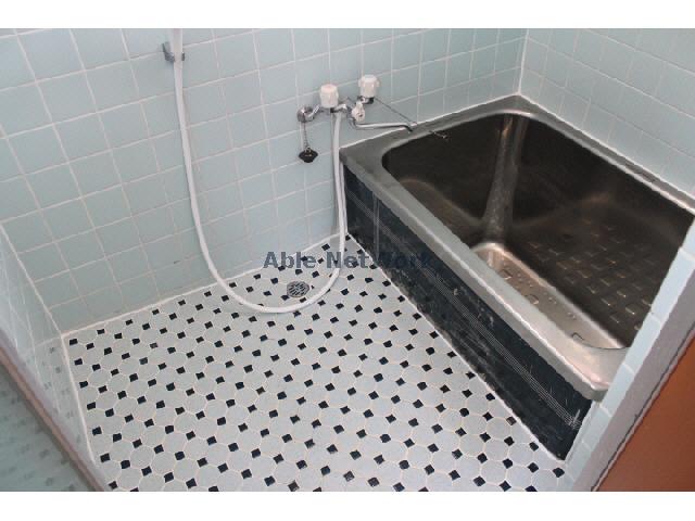 バス・シャワールーム　101