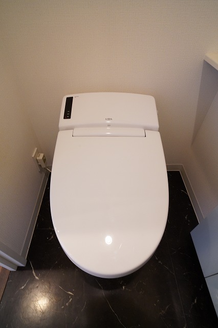 トイレ　※別部屋の参考写真です。