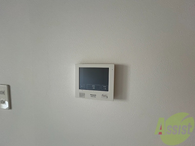 セキュリティ　ＴＶモニター付インターホンです。来客者の顔が見えるので安心！