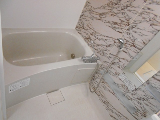 バス・シャワールーム　浴室