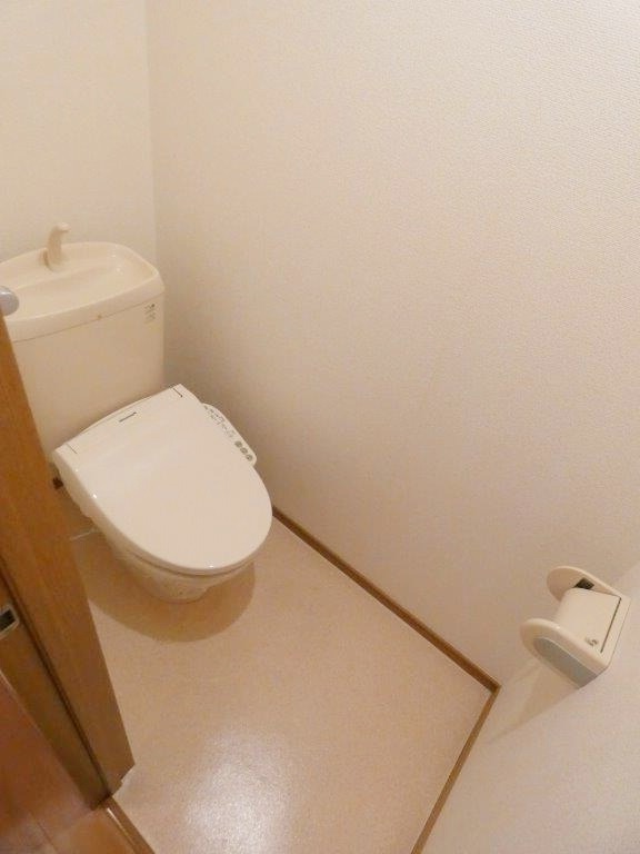 トイレ　図面と現状に相違がある場合には現状を優先